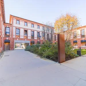 ** Aparthotel Montempo + Cite Internationale Frankreich