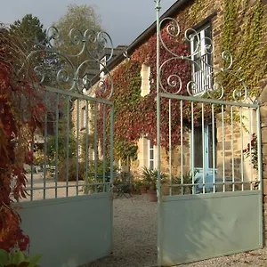  Frühstückspension Au Pontmevault Frankreich